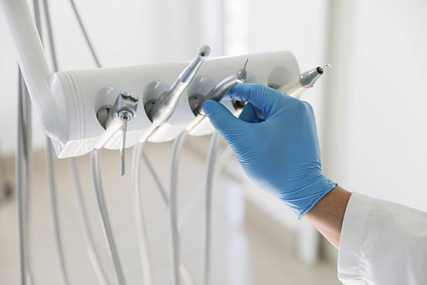 Professional Dental Crowns And Bridges technician working in Kearney Park, MS